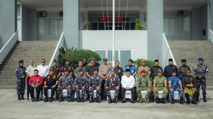 Wawako Dumai Sambut Hangat Kunjungan Komandan Koarmada I dengan Adat Melayu