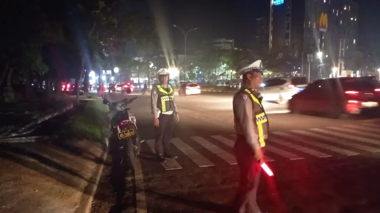 Pekanbaru Blackout, Polisi Turun Atur Lalu Lintas di Titik Macet