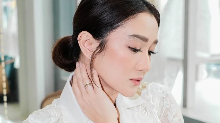 Melly Mono Kembali dengan Single “Aku Bukan Dia”