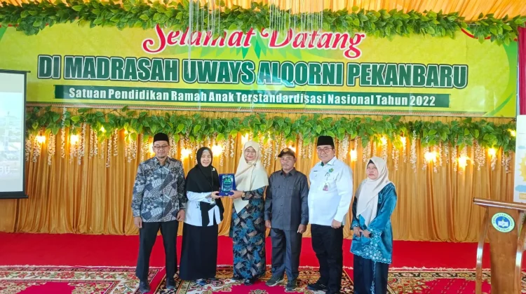 MI Darun Nafis Pelalawan Lakukan Studi Tiru ke Madrasah Uways Alqorni Pekanbaru