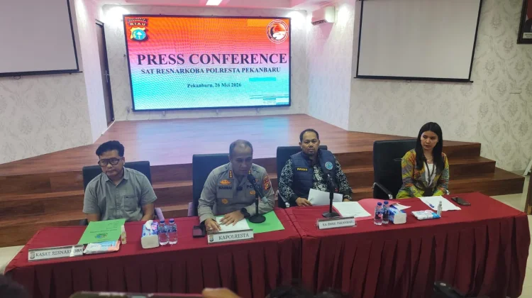 Belasan Orang Terjaring Diduga Pesta Narkoba di Pekanbaru