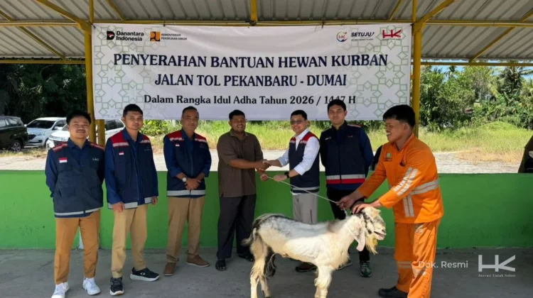 Ratusan Hewan Kurban Hutama Karya di Salurkan ke Seluruh Indonesia