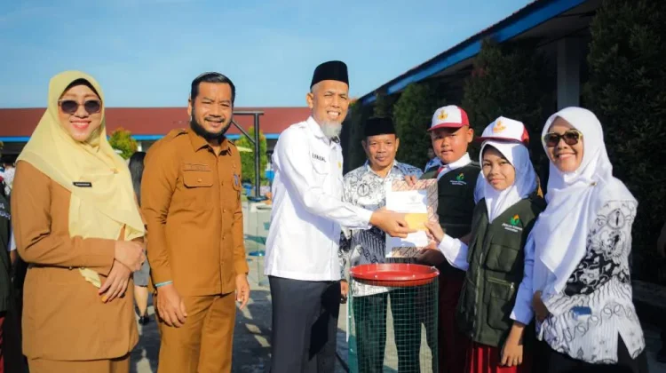 Wali Kota Dumai Bentuk Relawan Kebersihan Sekolah