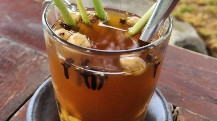 Manfaat Wedang Jahe Minuman Tradisional bagi Kesehatan Tubuh