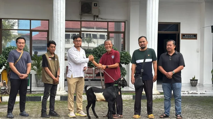 DJBC Riau Bersama IZI Riau Perkuat Kepedulian Sosial Melalui Program Kurban 1447 H