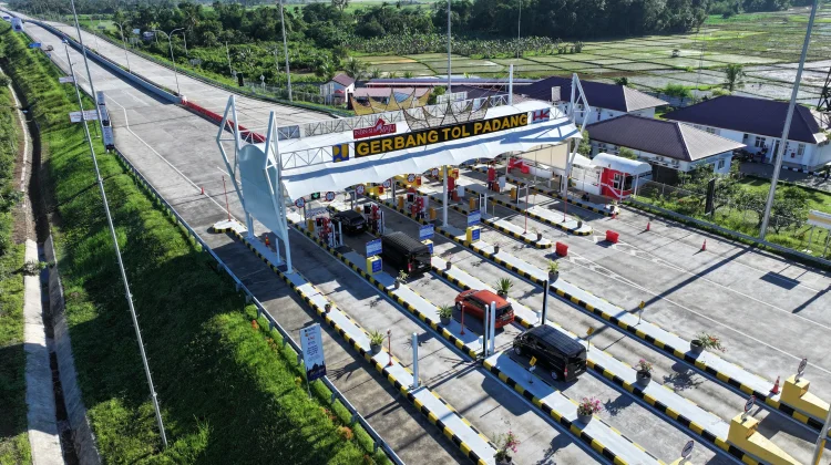 Trafik JTTS Kembali Meningkat saat Libur Panjang, Tol Padang-Sicincin Tertinggi