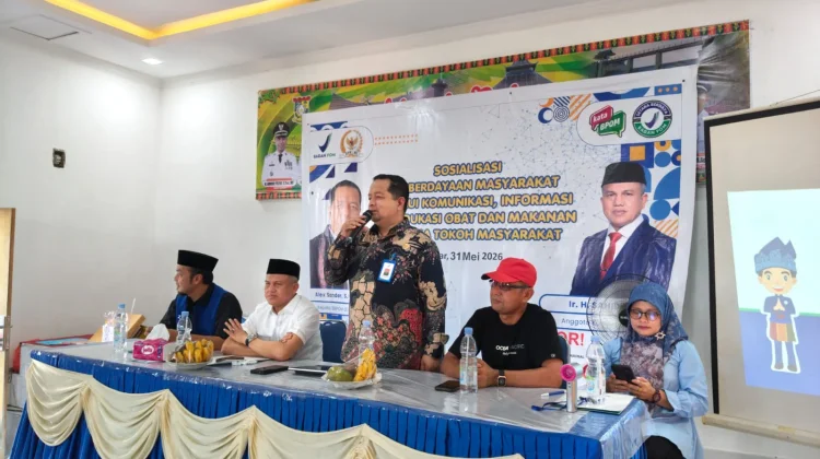 BBPOM di Pekanbaru Bersama Anggota DPR RI Sahidin Edukasi Masyarakat Kampa