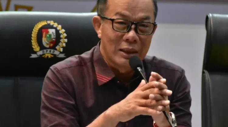 DPRD Pekanbaru Nilai Penataan Kabel Optik Pekanbaru Dinilai Belum Optimal