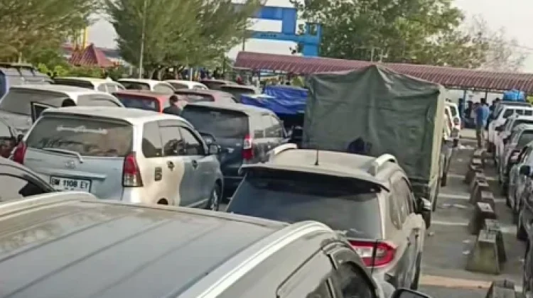 Antrian Roro Dumai-Rupat Viral, DPRD Riau Usulkan Sistem Online