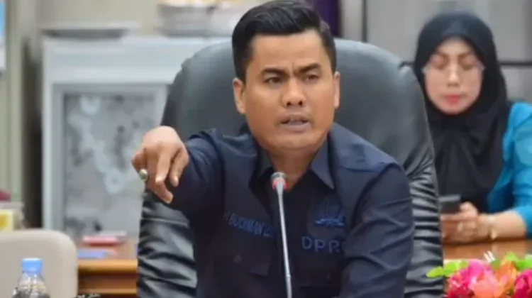 DPRD Riau Tekankan Transparansi Penuh pada Penerimaan Siswa Baru