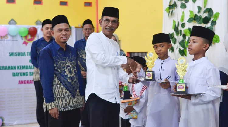 Pemkab Meranti Apresiasi Wisuda Tahfiz Angkatan VI Yayasan Dayung SerempaK