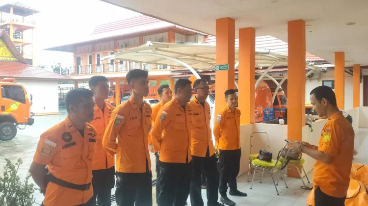 Pria Asal Bandung Hilang Terseret Arus Sungai Kampar saat Menolong Rekannya