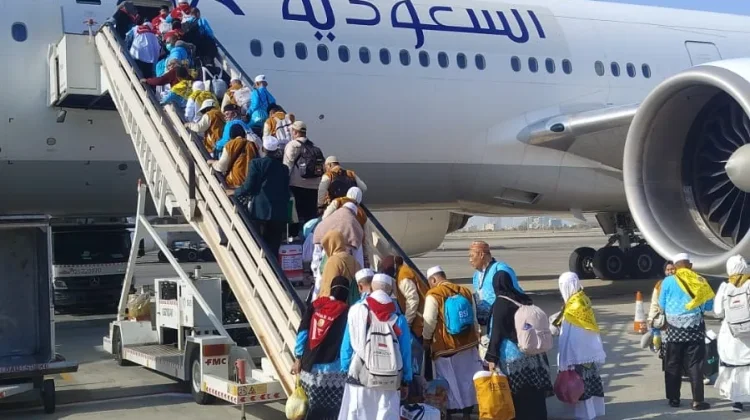 Jemaah Haji Meranti, Rohil, Dumai dan Kampar Bertolak dari Jeddah ke Tanah Air