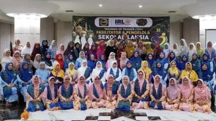 Calon Fasilitator dan Pengelola Sekolah Lansia Jalani Pelatihan