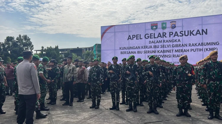 TNI-Polri Gelar Pasukan Pengamanan Kunker Ibu Wapres dan Ibu Seruni KMP