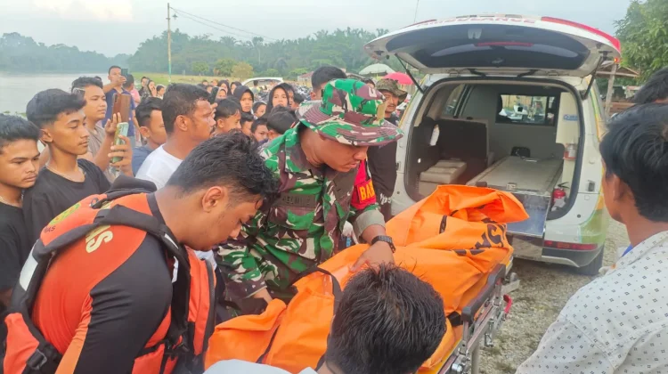 Tim SAR Temukan Korban Tenggelam di Sungai Kampar