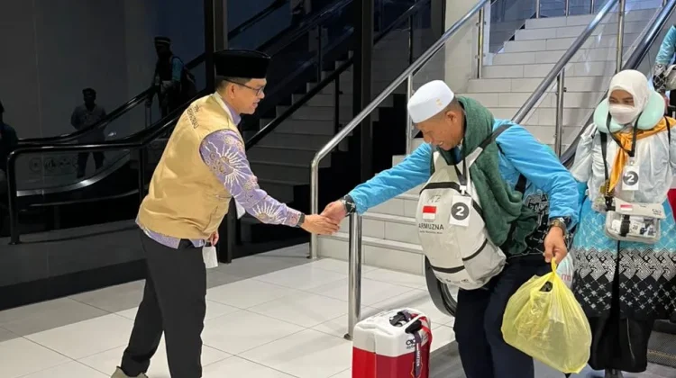Jemaah Haji Kloter BTH-07 Tiba di Batam, Defizon: Proses Pemulangan Berjalan Lancar