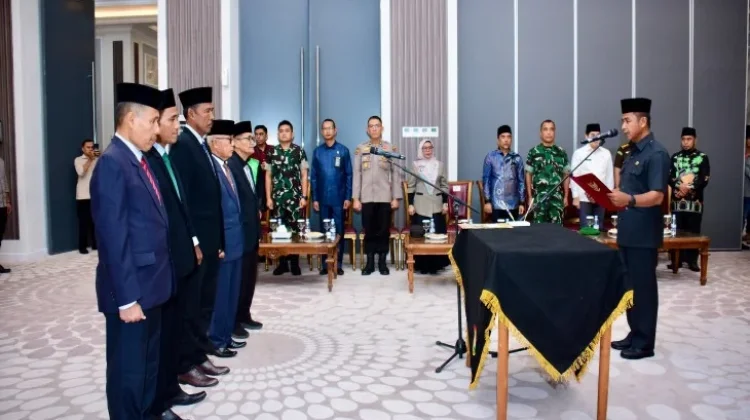 Bupati Kampar Ahmad Yuzar Lantik Pimpinan BAZNAS Periode 2026–2031