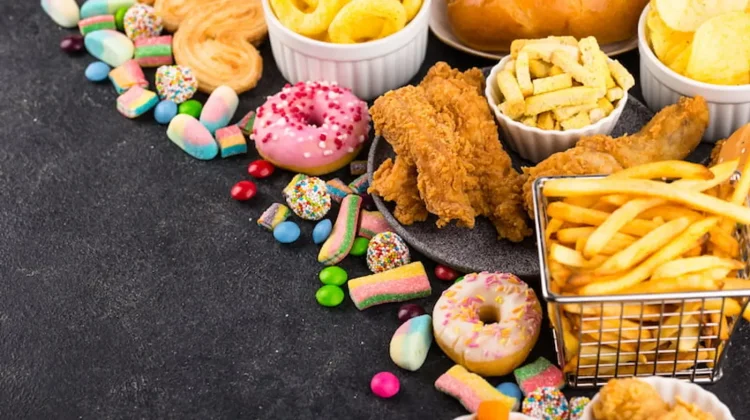 Kosumsi Makanan Tinggi Gula  Berlebihan Picu Berbagai Penyakit
