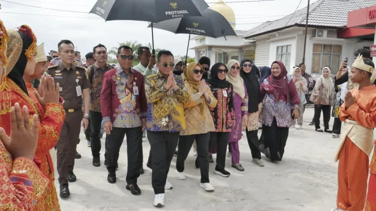 Bupati Rohil Serap Aspirasi Infrastruktur dan Batas Wilayah di Pasir Limau Kapas