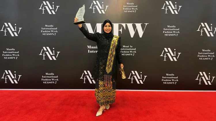 Irna Juita Raih Cultural Excellence Award, Angkat Batik Riau ke Dunia