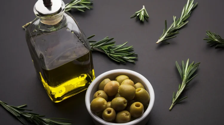 Perbedaan Olive Oil Biasa dan Extra Virgin Olive Oil