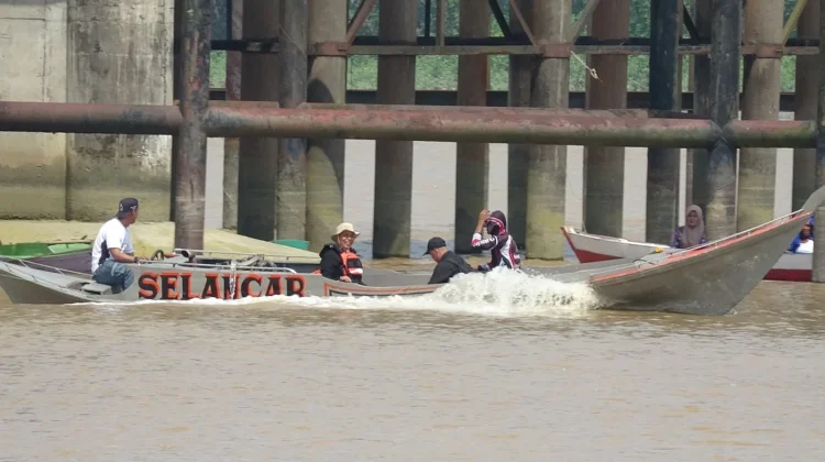 Bupati Inhil Dorong Pacu Pompong Jadi Ikon Wisata