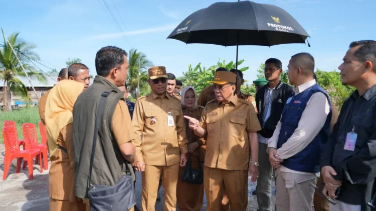 Bupati Bistamam Turun Langsung ke Kampung Nelayan Merah Putih