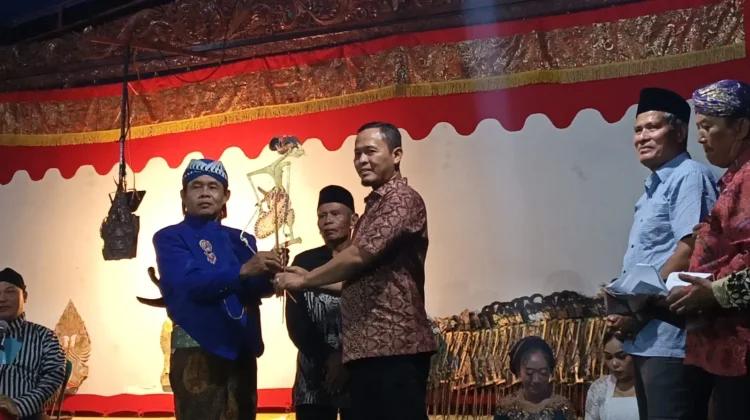 Wayang Kulit Semarakkan 1 Muharram dan HUT Pekanbaru
