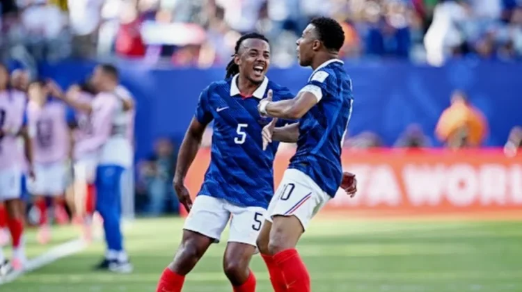 Prancis Tundukkan Senegal 3-1, Mbappé Cetak Dua Gol di Laga Perdana Grup I