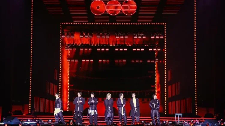 Rayakan 13 Tahun Kebersamaan: BTS "Arirang" di Busan Jadi Konser Paling Berkesan!