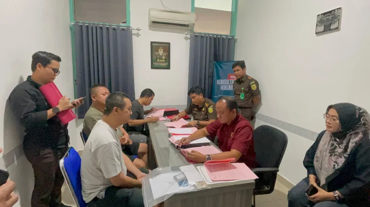 Polda Riau Limpahkan Tiga Tersangka Arang Bakau Ilegal