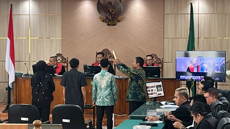 Barista-Videografer Bersaksi di Sidang Abdul Wahid