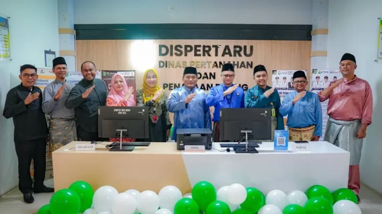 Wakil Wali Kota Dumai Resmikan Stand Perizinan Dispetaru di MPP