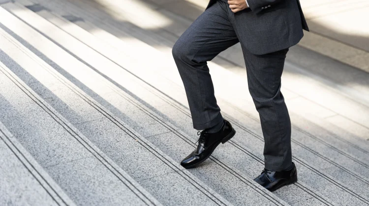 Sepatu Kerja Nyaman, Kerja Lebih Semangat