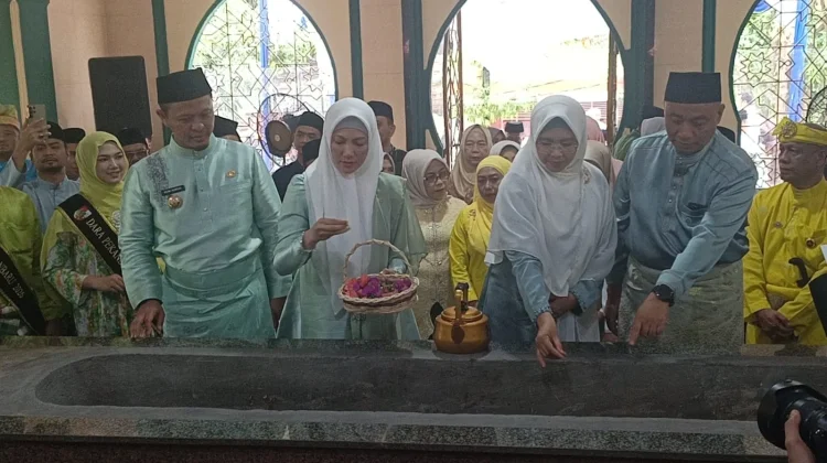 Sambut Hari Jadi ke-242, Pemko Pekanbaru Ziarah ke Makam Pendiri Kota