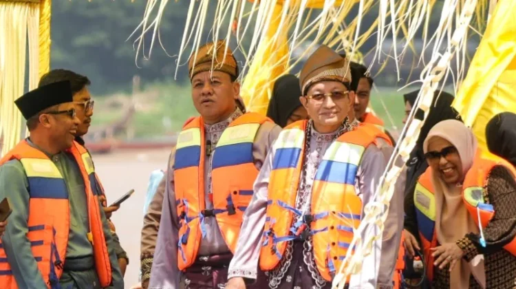 Menag Puji Budaya dan Religi Kuansing