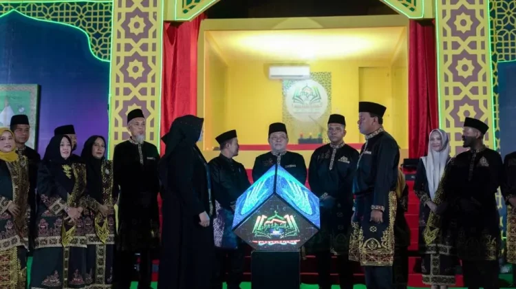 Piala Bergilir Diserahkan untuk Diperebutkan 12 Kabupaten dan Kota