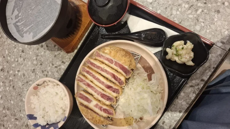 Mengenal Gyukatsu, Kuliner Jepang dengan Sensasi Crispy dan Juicy