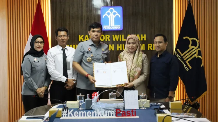 Kemenkum Riau Tangandatangani PKS dengan Politeknik Pengadaan Nasional