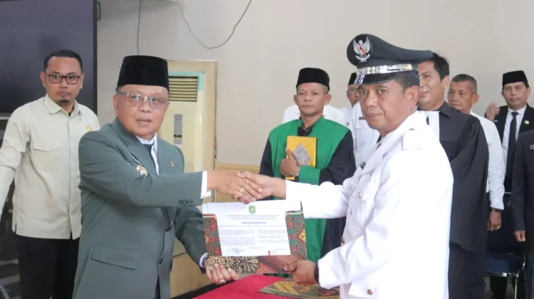Lantik 38 Pejabat, Bupati Asmar Tekankan Integritas dan Profesionalisme ASN