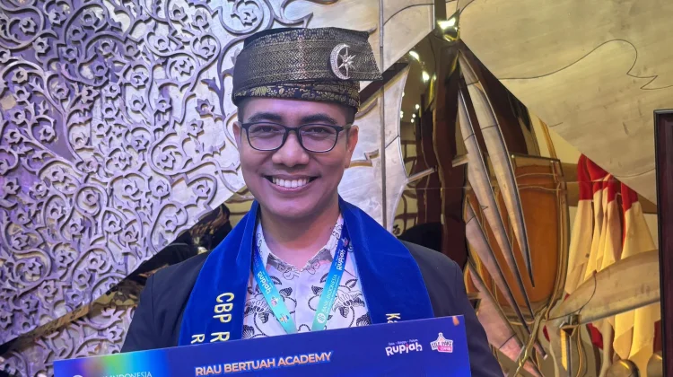 Guru Al Azhar 37 Pekanbaru Raih Juara I Duta Guru CBP Rupiah Riau 2026