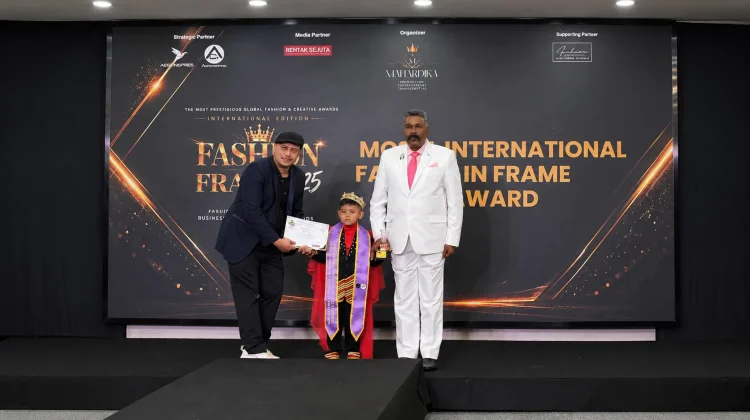 Bintang Bahagiana Raih Gelar Top Kid Male Model Internasional