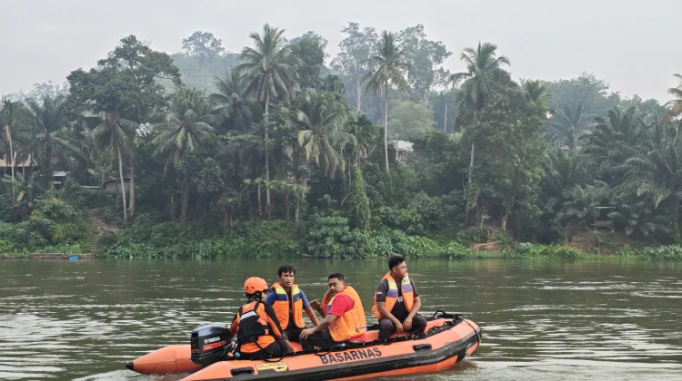 Pria Diduga Terjatuh ke Sungai Kampar, Tim SAR Lakukan Pencarian