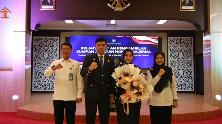 Kakanwil Kemenkum Riau Pimpin Pelantikan Analis Kekayaan Intelektual Madya