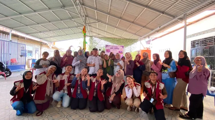 Kukerta Unri Latih KWT Olah Ubi Ungu