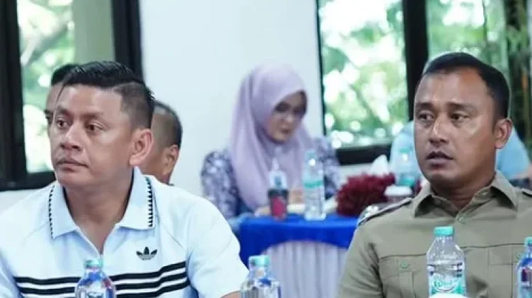Camat Pekanbaru Diminta Ambil Kendali Urusan Kebersihan Wilayah
