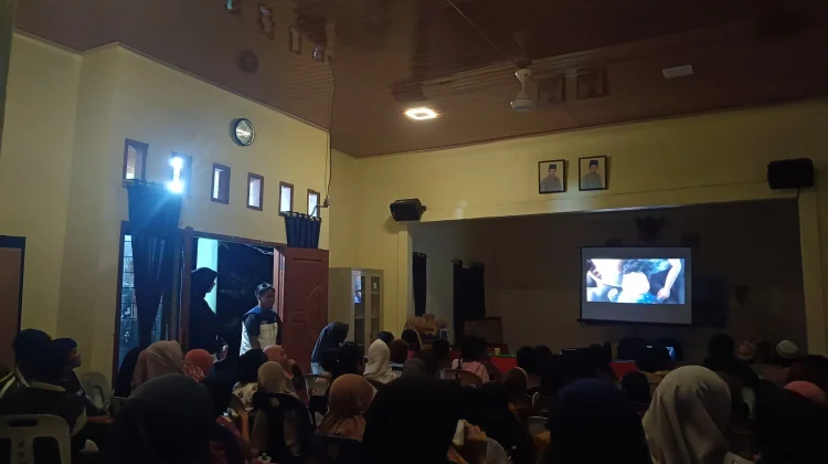 Kukerta Unri Gelar Nobar Edukatif Anak