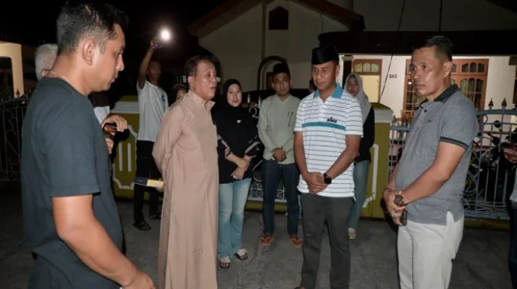 Bupati Kampar Tinjau Korban Kebakaran, Pemerintah Hadir untuk Masyarakat