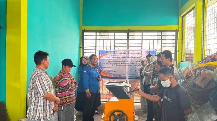 USTI Tingkatkan Nilai Ekonomis Sampah Plastik Melalui Sosialisasi dan Pelatihan